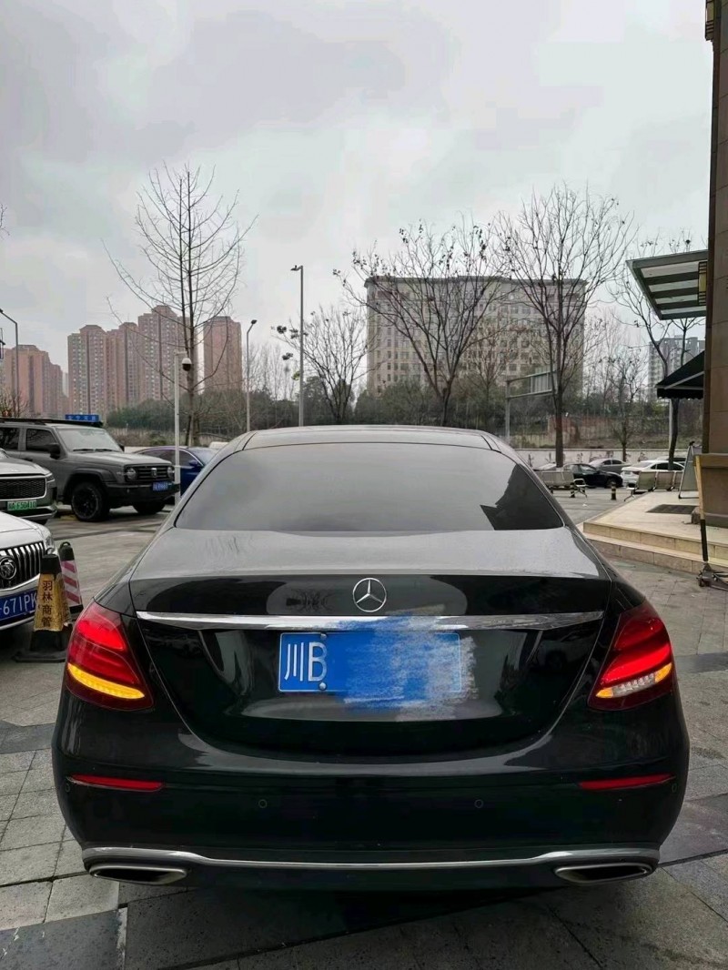 重庆19年奔驰E4