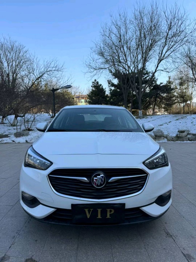 邢台18年别克凯越1