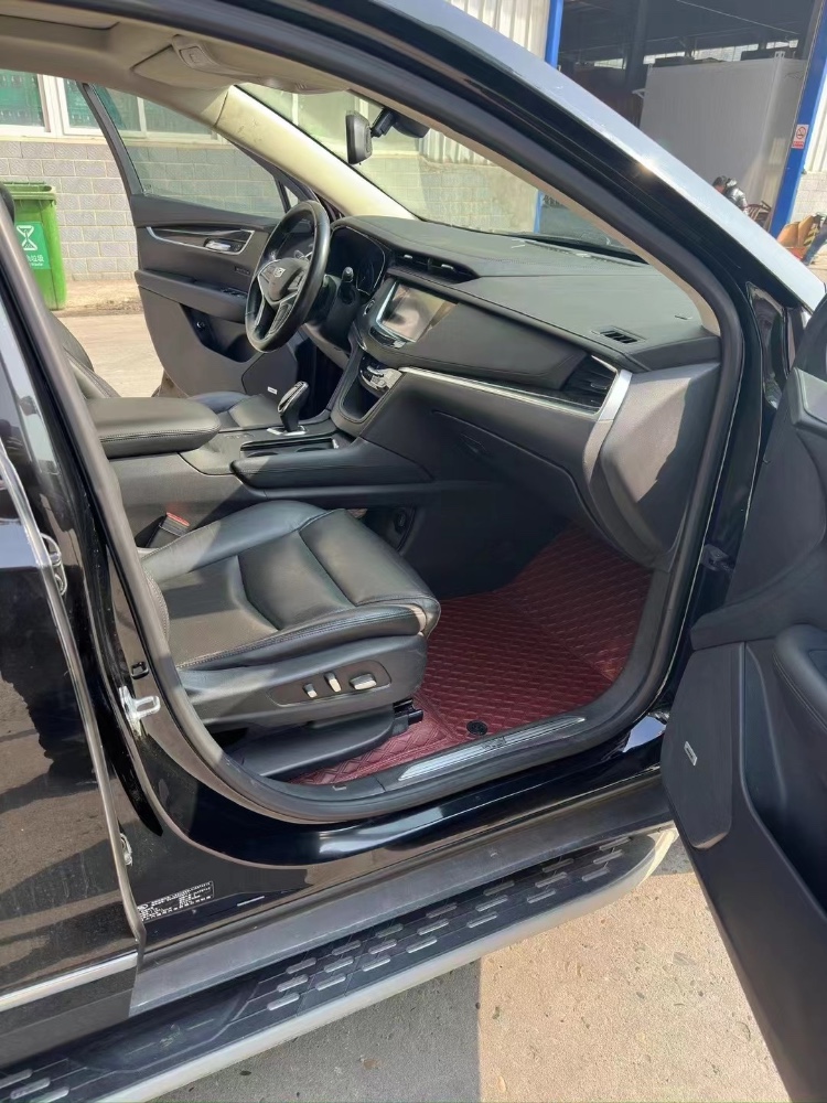 武汉17年凯迪拉克XT56