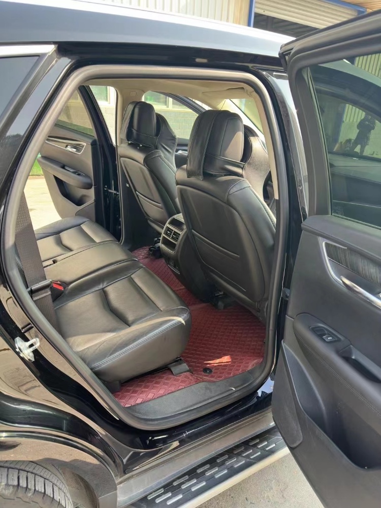 武汉17年凯迪拉克XT57