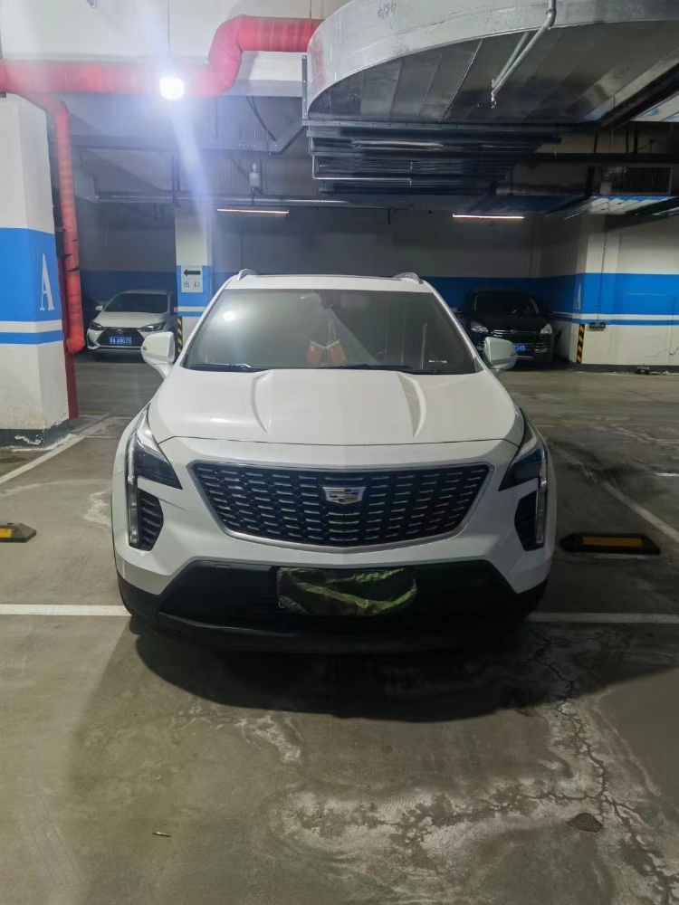 苏州19年凯迪拉克XT41