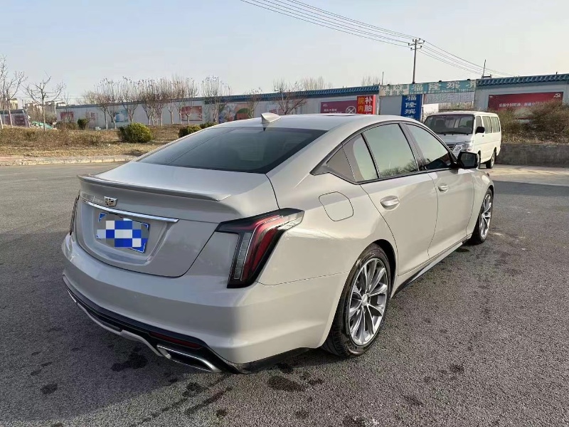 廊坊20年凯迪拉克CT52