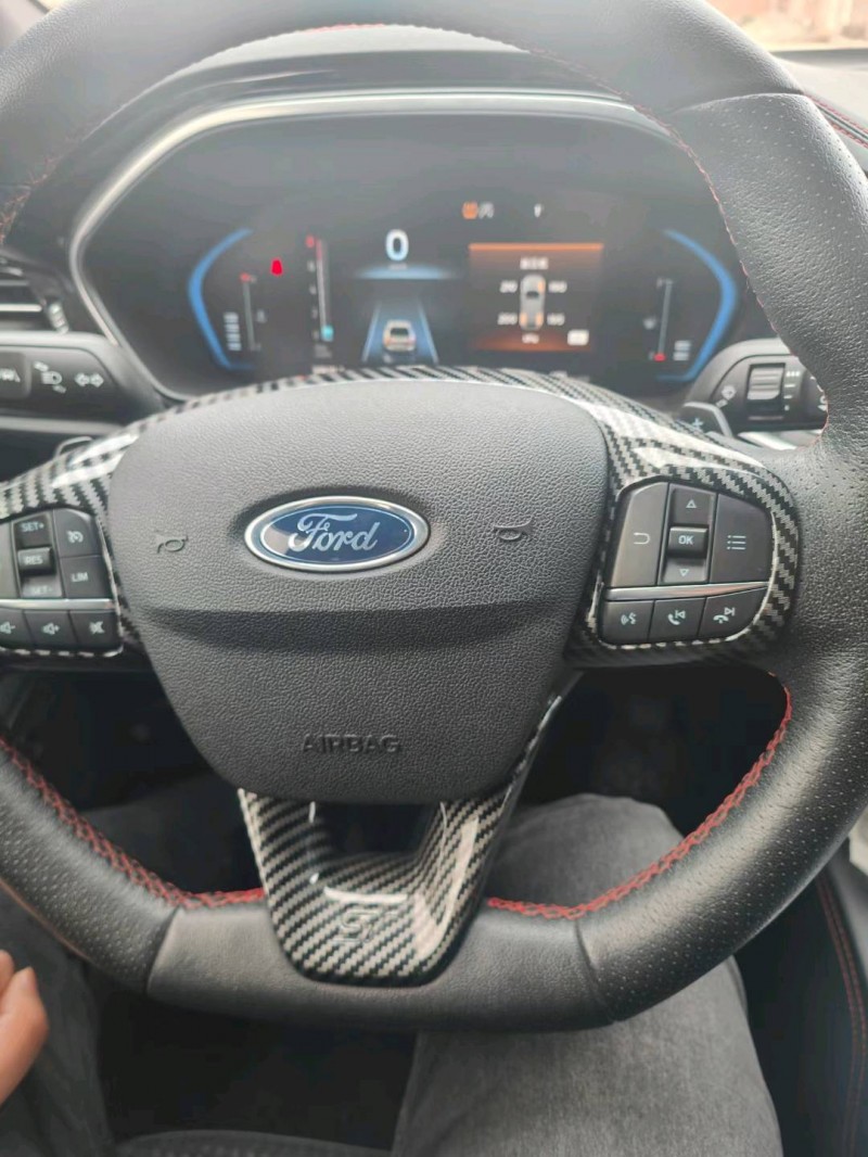 武汉21年福特福克斯5