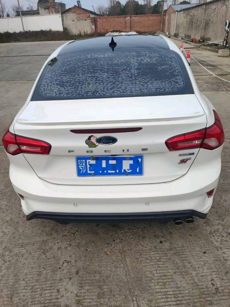 武汉21年福特福克斯6