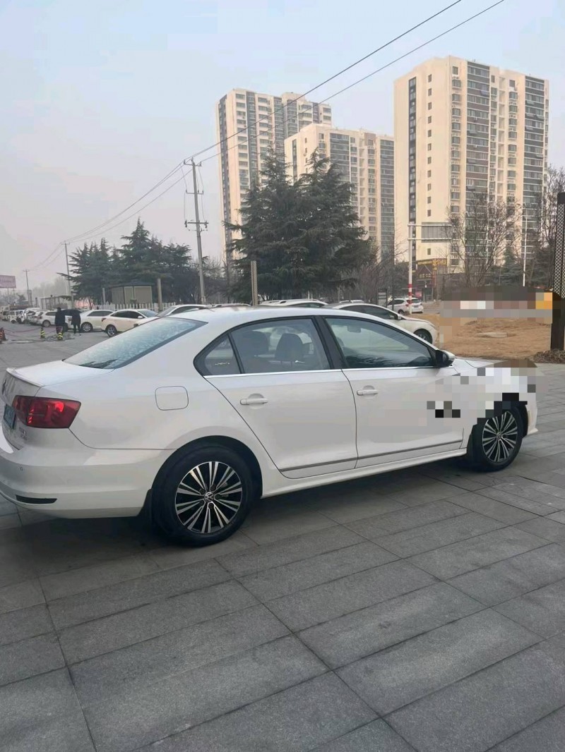 东营17年大众速腾7