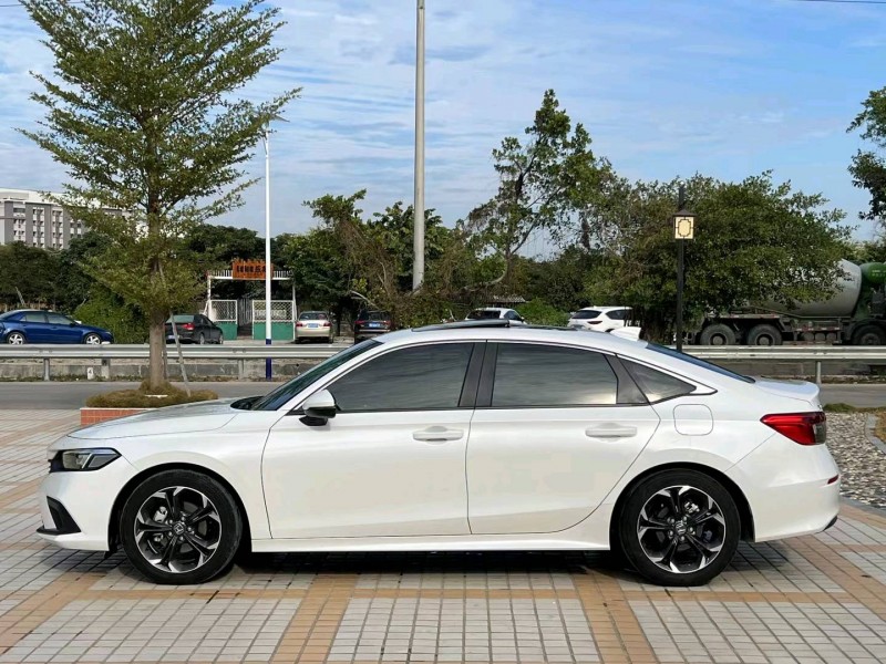 汕头21年本田思域3