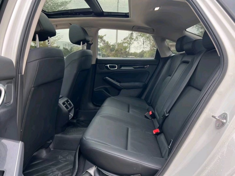 汕头21年本田思域6