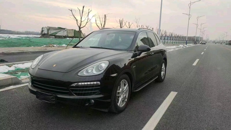 邯郸12年保时捷卡宴2