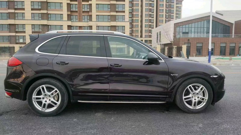 邯郸12年保时捷卡宴4