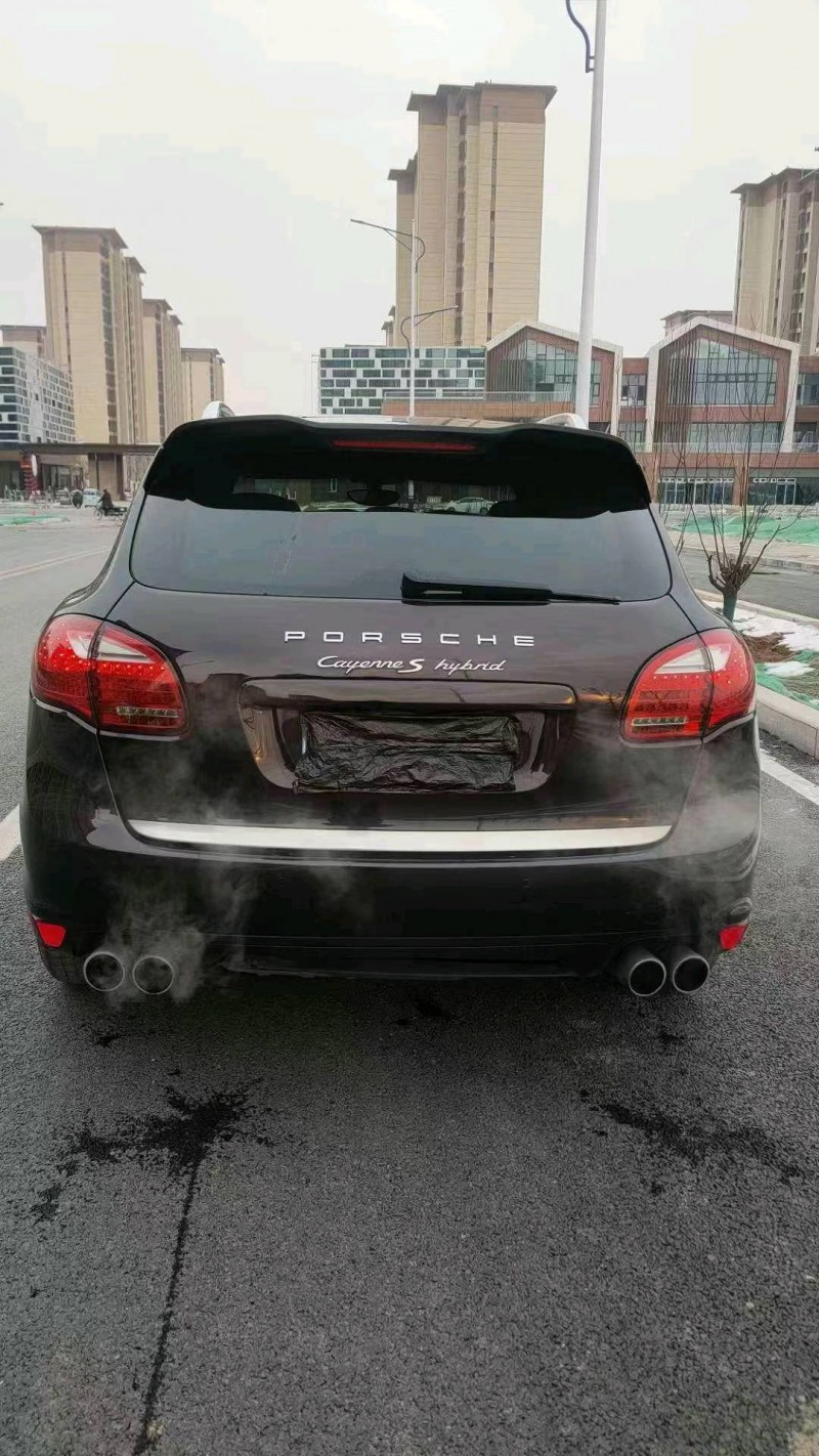 邯郸12年保时捷卡宴7