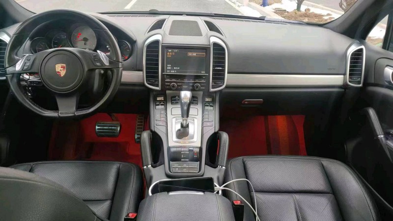 邯郸12年保时捷卡宴8