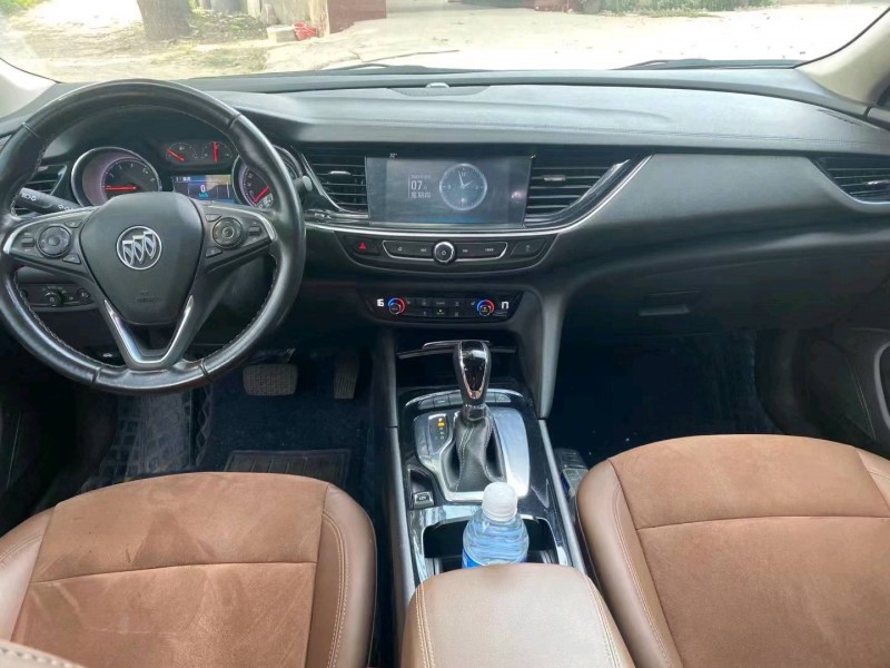 保定19年别克君威7