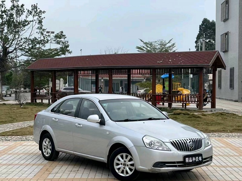 深圳16年别克凯越4