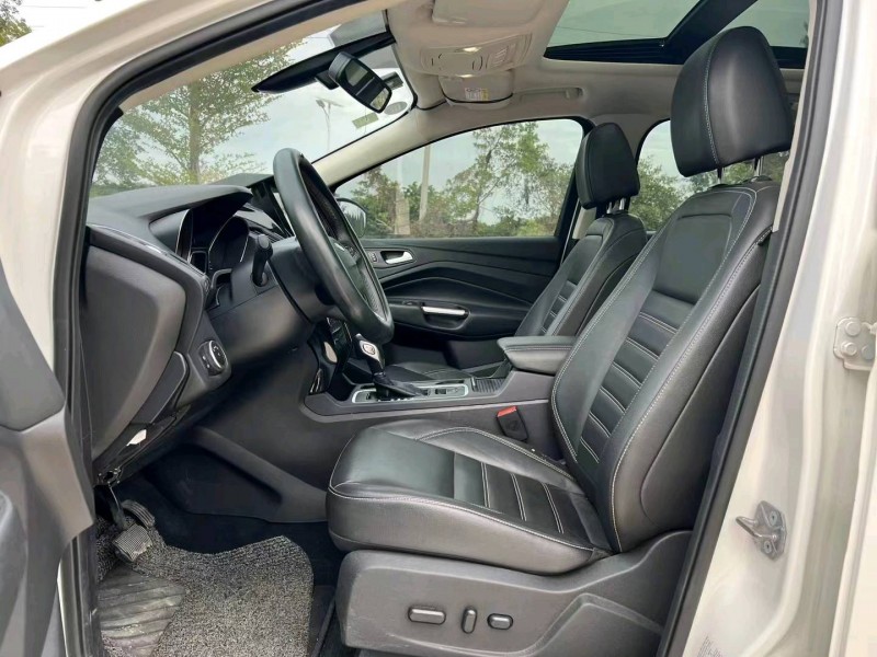 汕头19年福特翼虎6