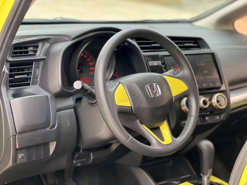 深圳16年本田飞度4