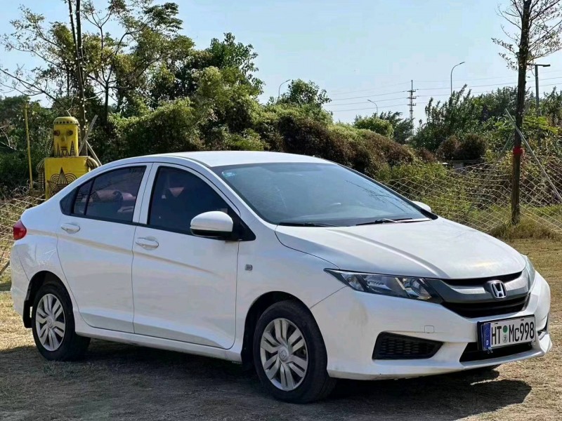 珠海17年本田锋范2