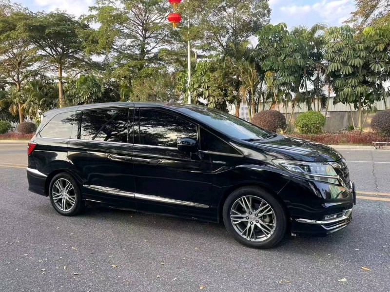 珠海20年本田艾力绅2