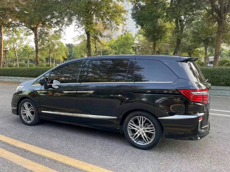 珠海20年本田艾力绅6