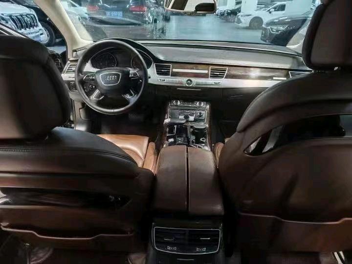 宜昌14年奧迪A8L9