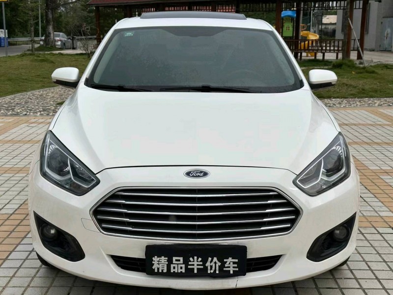 汕头18年福特福睿斯1