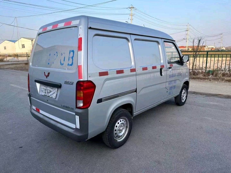 棗莊21年五菱汽車之光4