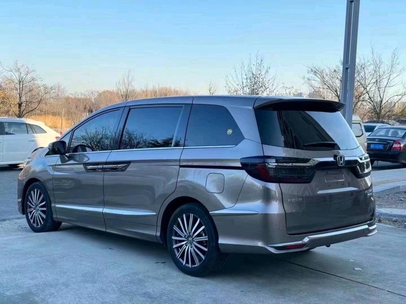 东营22年本田艾力绅5