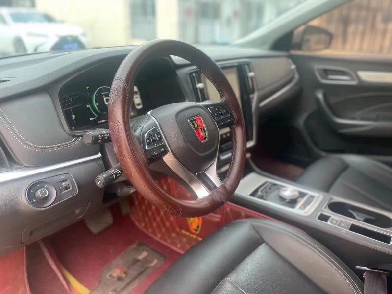 济宁17年荣威ei64