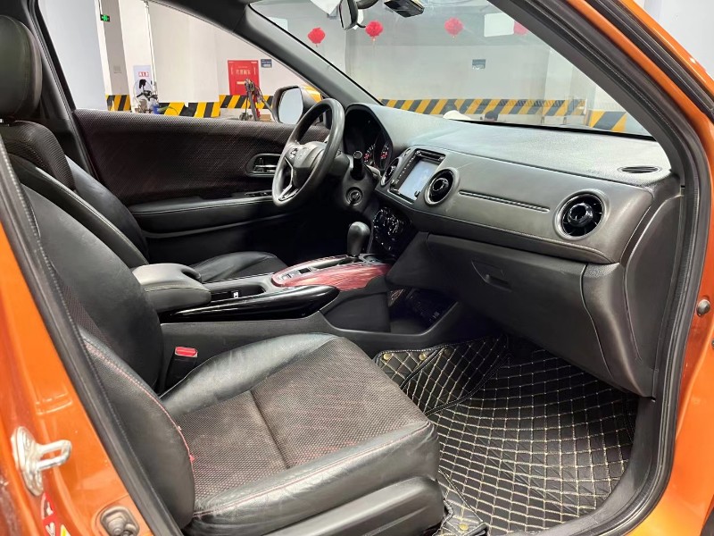 成都15年本田XRV7