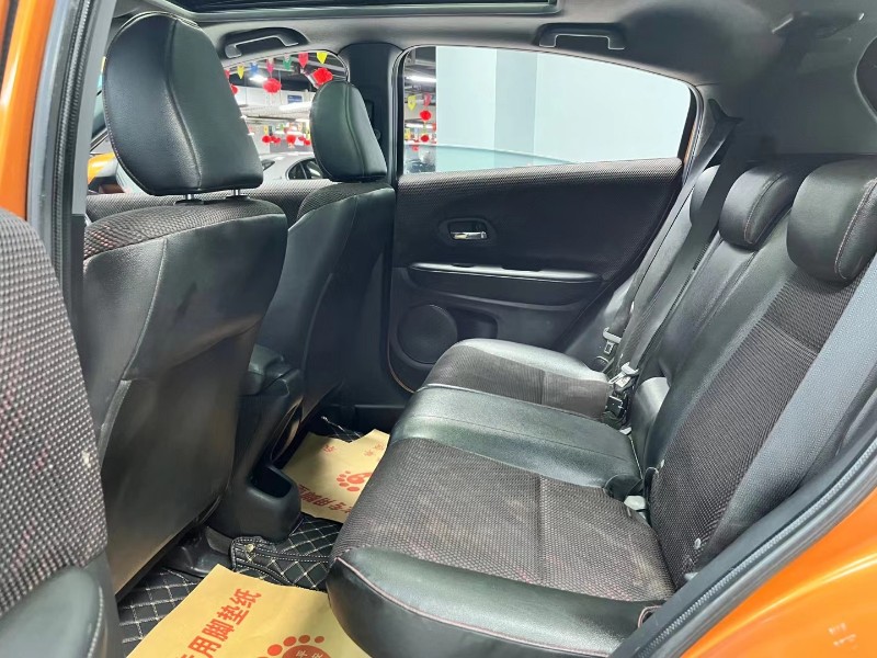 成都15年本田XRV8