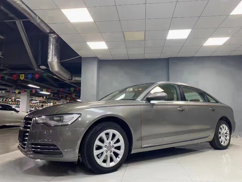 成都17年奥迪A6L3