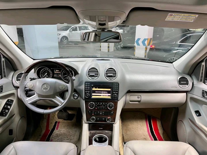 成都12年奔驰GL5