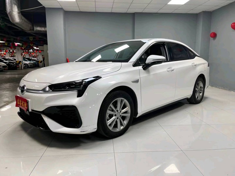 成都23年传祺埃安S3