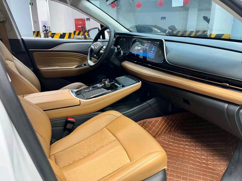 成都23年传祺埃安S6