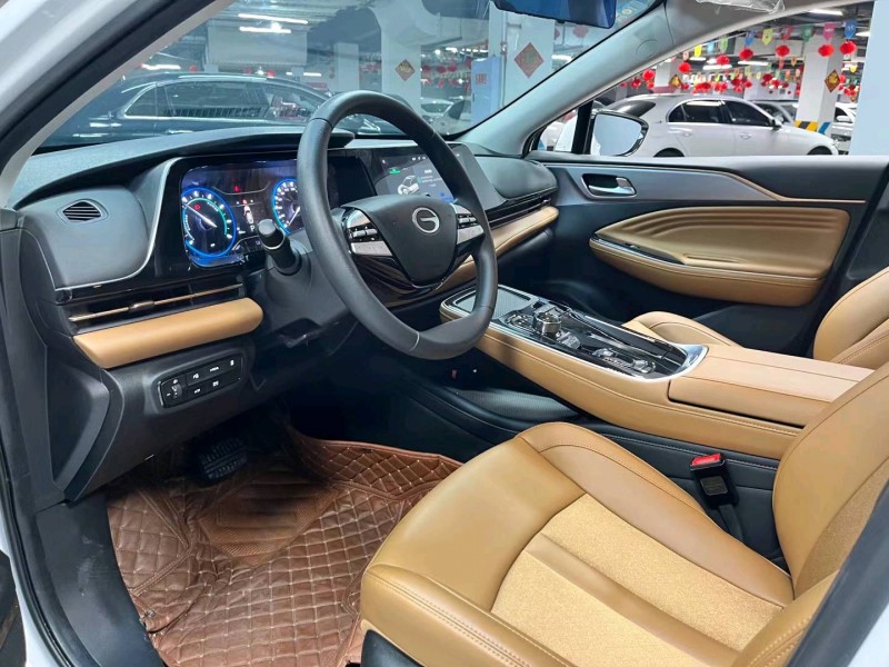 成都23年传祺埃安S7