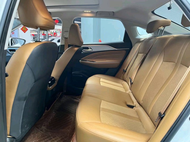 成都23年传祺埃安S8