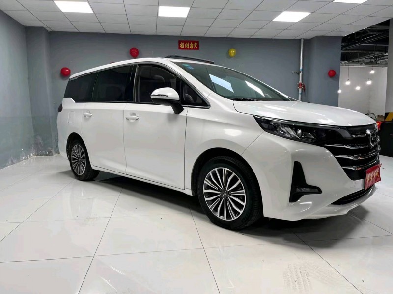 成都19年传祺M64