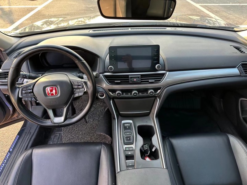 徐州19年本田雅阁6