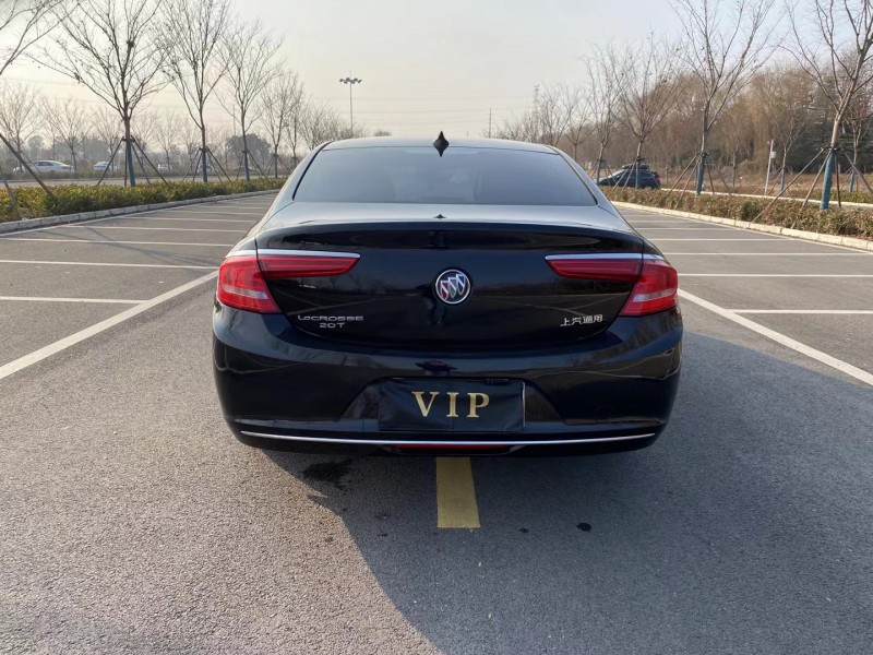 徐州17年别克君越9