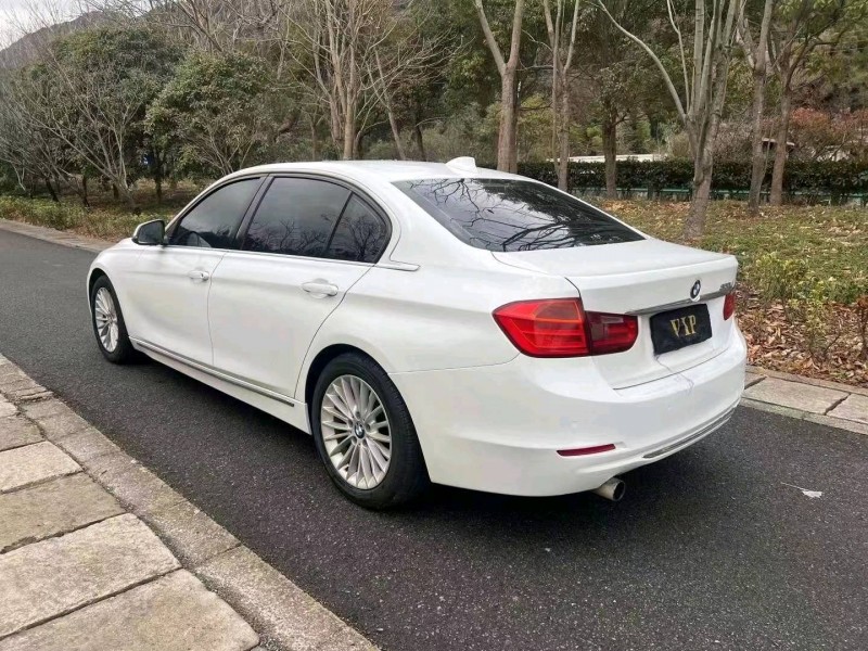 嘉興13年寶馬3系4