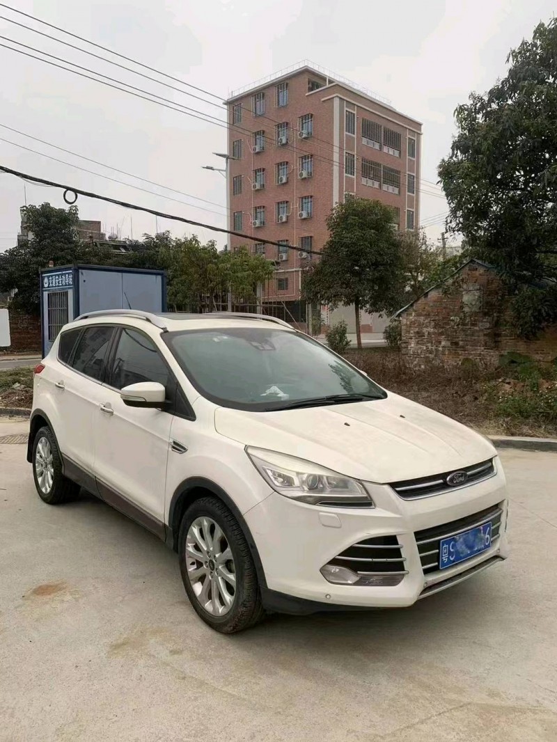 深圳15年福特翼虎5