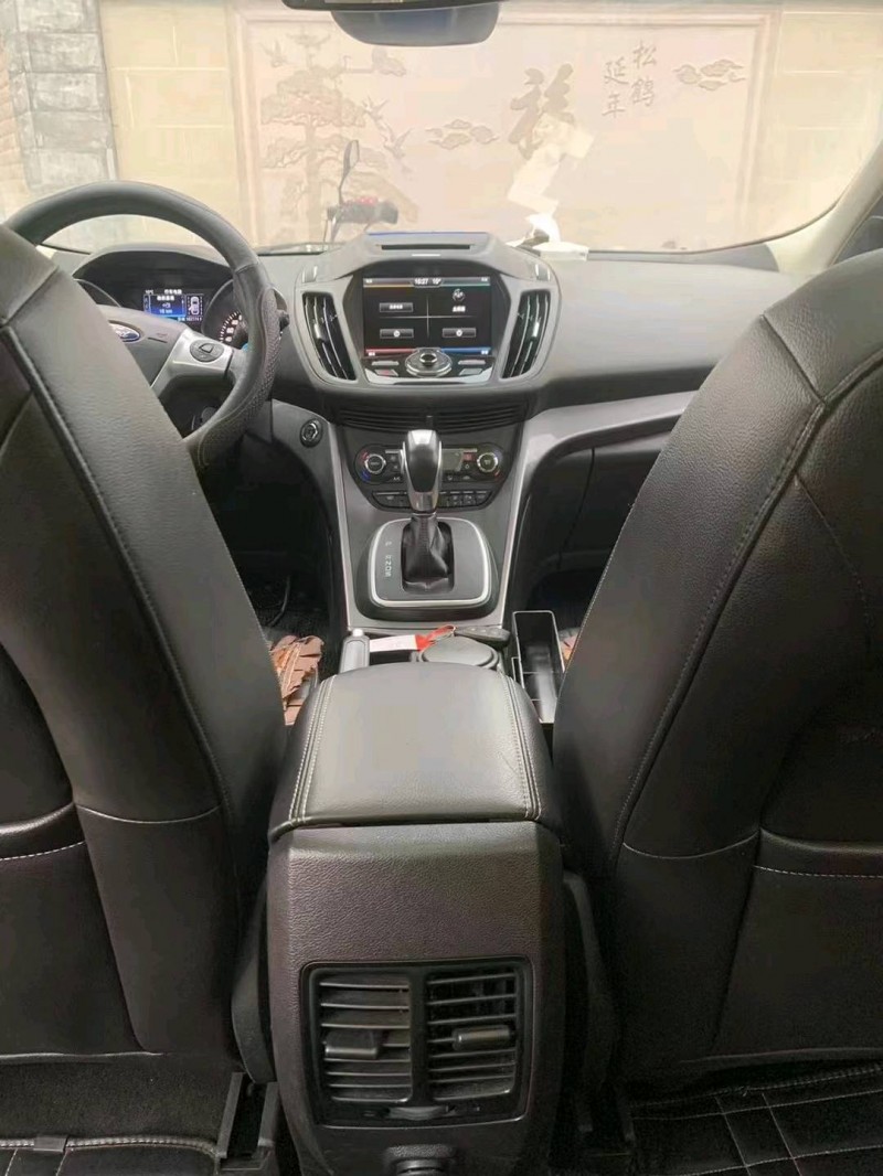 深圳15年福特翼虎6