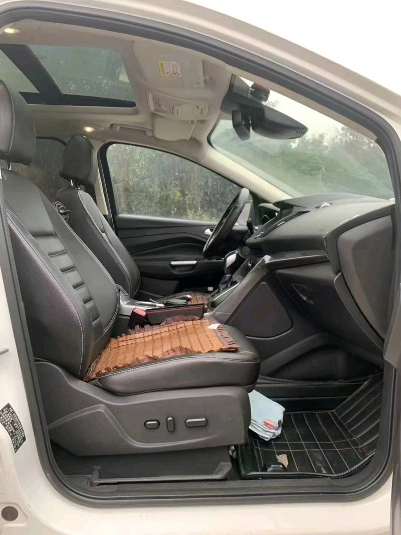 深圳15年福特翼虎8