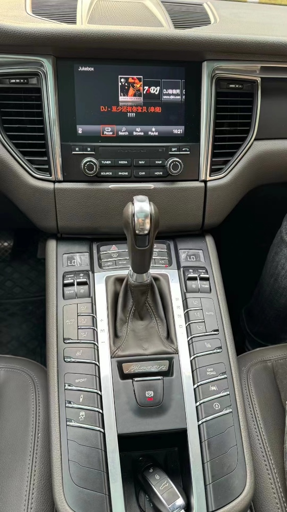 廊坊16年保时捷Macan5