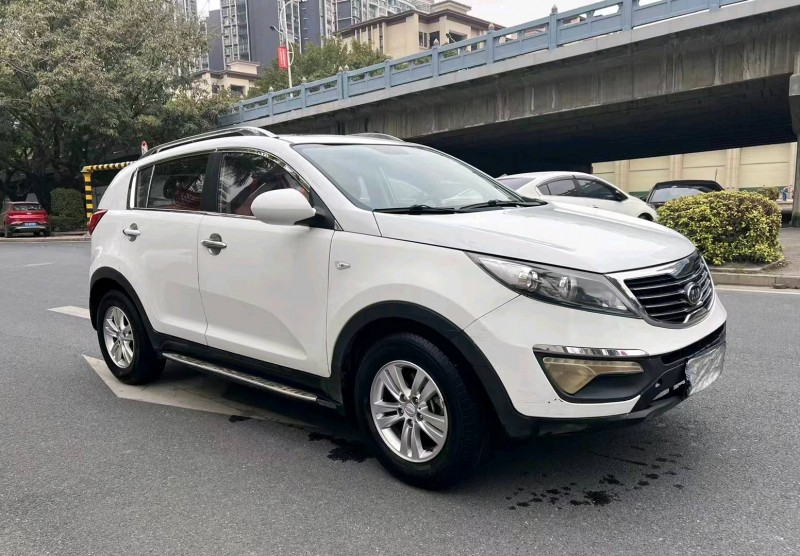 佛山14年起亚智跑2