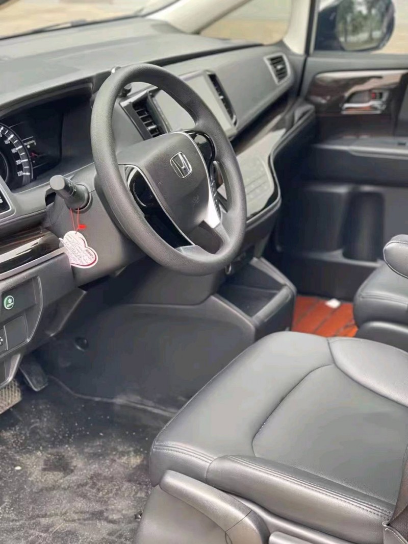 珠海21年本田奥德赛4