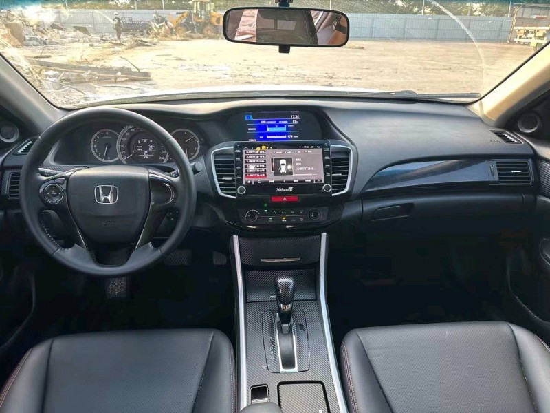 珠海17年本田雅阁6