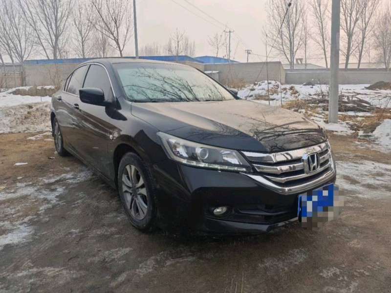 保定15年本田雅阁2