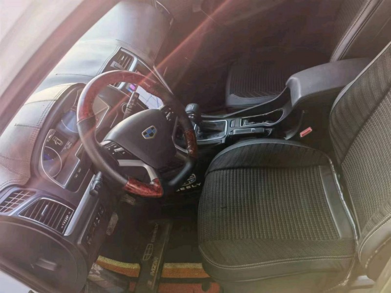 保定15年吉利帝豪6