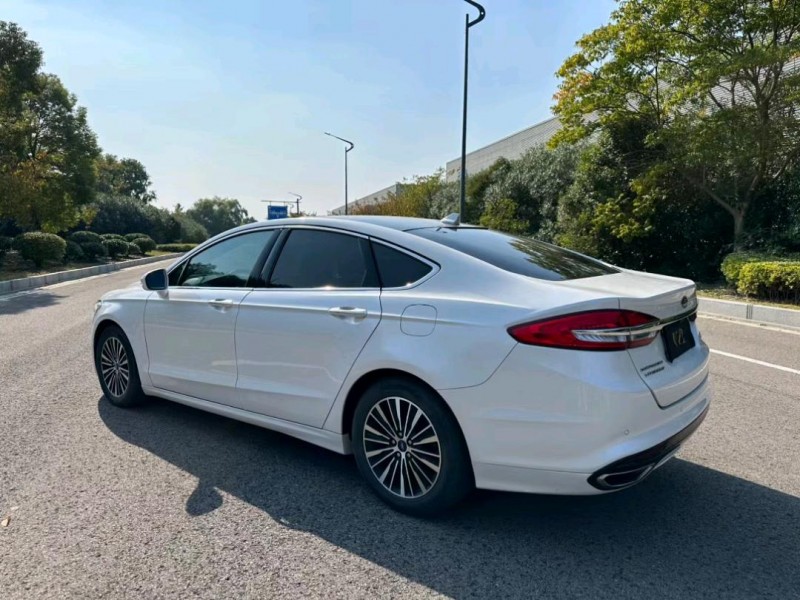 盐城17年福特蒙迪欧8