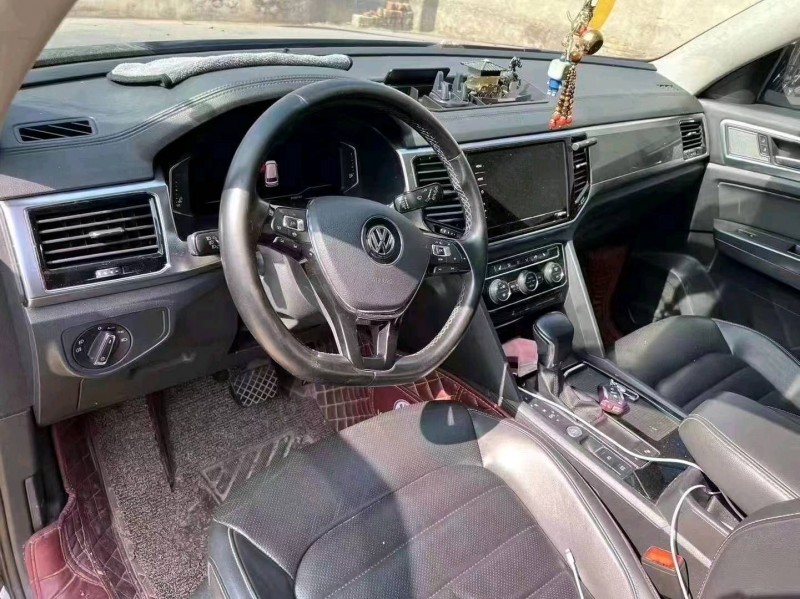 邯郸20年大众途昂7